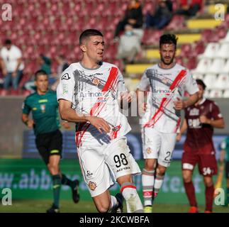 Luca Zanimacchia von uns Cremonesen während des Spiels der Serie B zwischen Reggina 1914 und uns Cremonesen am 21. November 2021 Stadion Oreste Granillo in Reggio Calabria, Italien. (Foto von Gabriele Maricchiolo/NurPhoto) Stockfoto