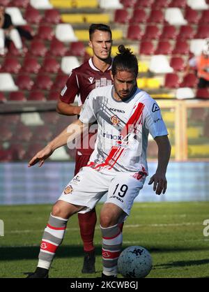 Michele Castagnetti von uns Cremonesen während des Spiels der Serie B zwischen Reggina 1914 und uns Cremonesen am 21. November 2021 Stadion Oreste Granillo in Reggio Calabria, Italien. (Foto von Gabriele Maricchiolo/NurPhoto) Stockfoto