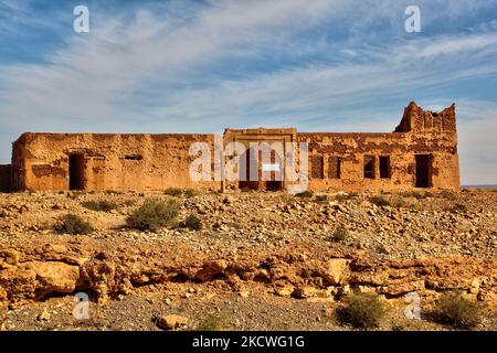 Überreste einer alten Festung im Ziz-Tal, die tief im Hohen Atlas in Marokko, Afrika, liegt. (Foto von Creative Touch Imaging Ltd./NurPhoto) Stockfoto