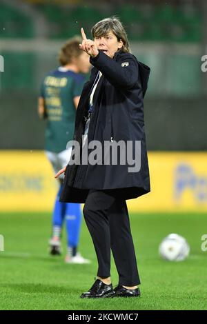 Italiens Chefcoach Milena Bertolini vor dem Spiel während der FIFA Fußball-Weltmeisterschaft Frauen 's FIFA Fußball-Weltmeisterschaft 2023 - Italien gegen die Schweiz am 26. November 2021 im Renzo Barbera Stadion in Palermo, Italien (Foto von Carmelo Imbesi/LiveMedia/NurPhoto) Stockfoto