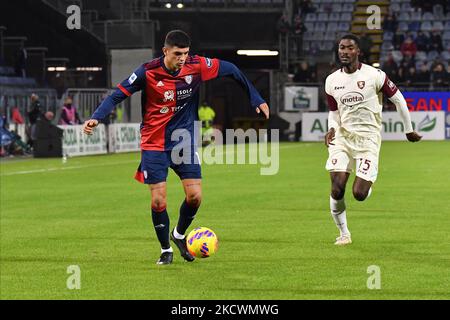 Raoul Bellanova von Cagliari Calcio während des italienischen Fußballs Serie A Spiel Cagliari Calcio gegen US Salernitana am 26. November 2021 im Unipol Domus in Cagliari, Italien (Foto: Luigi Canu/LiveMedia/NurPhoto) Stockfoto