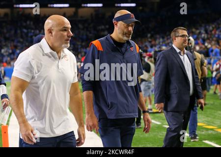 Chicago Bears Cheftrainer Matt Nagy geht nach dem Abschluss eines NFL-Fußballspiels zwischen den Chicago Bears und den Detroit Lions am Donnerstag, dem 25. November 2021, vom Spielfeld. (Foto von Jorge Lemus/NurPhoto) Stockfoto