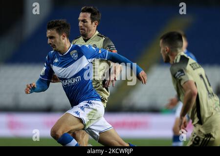 Dimitri Bisoli (Brescia Calcio) im Einsatz beim Spiel der italienischen Fußball-Serie B Brescia Calcio gegen AC Pisa am 27. November 2021 im Stadio Mario Rigamonti in Brescia, Italien (Foto: Francesco Scaccianoce/LiveMedia/NurPhoto) Stockfoto