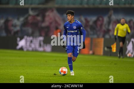 Piero Hincapié aus Leverkusen beim RB Leipzig gegen Leverkusen, Bundesliga, im Redbull-Stadion, Leipzig, Deutschland am 28. November 2021. (Foto von Ulrik Pedersen/NurPhoto) Stockfoto