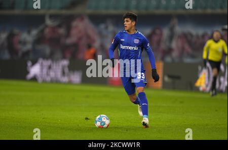 Piero Hincapié aus Leverkusen beim RB Leipzig gegen Leverkusen, Bundesliga, im Redbull-Stadion, Leipzig, Deutschland am 28. November 2021. (Foto von Ulrik Pedersen/NurPhoto) Stockfoto