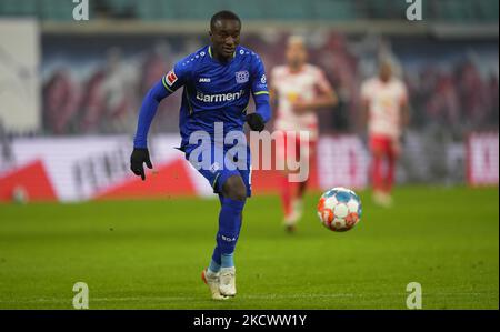 Moussa Diaby aus Leverkusen beim RB Leipzig gegen Leverkusen, Bundesliga, im Redbull-Stadion, Leipzig, Deutschland am 28. November 2021. (Foto von Ulrik Pedersen/NurPhoto) Stockfoto