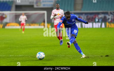 Moussa Diaby aus Leverkusen beim RB Leipzig gegen Leverkusen, Bundesliga, im Redbull-Stadion, Leipzig, Deutschland am 28. November 2021. (Foto von Ulrik Pedersen/NurPhoto) Stockfoto