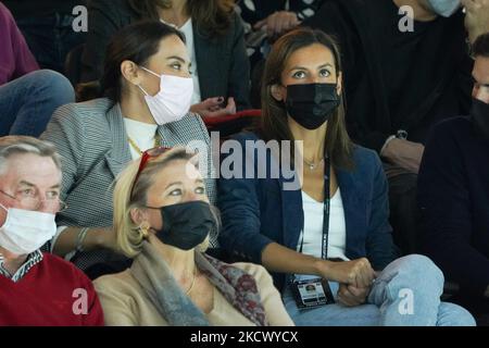 Tamara Falco und Ana Boyer Preysler während des Davis Cup Finals 2021, Gruppe A, Tennisspiels zwischen Spanien und Russland in der Madrid Arena am 28. November 2021 in Madrid, Spanien. (Foto von Oscar Gonzalez/NurPhoto) Stockfoto