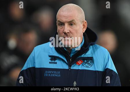 Mark Warburton, Manager der Queens Park Rangers während des Sky Bet Championship-Spiels zwischen Derby County und Queens Park Rangers im Pride Park, Derby am Montag, 29.. November 2021. (Foto von Jon Hobley/MI News/NurPhoto) Stockfoto