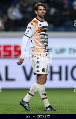 Pietro Ceccaroni (FC Venezia) während des spiels atalanta BC gegen den FC Venezia am 30. November 2021 im Gewiss-Stadion in Bergamo, Italien (Foto: Francesco Scaccianoce/LiveMedia/NurPhoto) Stockfoto