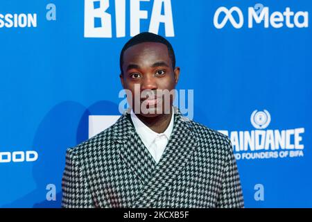 LONDON, GROSSBRITANNIEN - 05. DEZEMBER 2021: Paapa Essiedu nimmt an der Verleihung der British Independent Film Awards (BIFA) 24. im Old Billingsgate am 05. Dezember 2021 in London, England, Teil. (Foto von Wiktor Szymanowicz/NurPhoto) Stockfoto