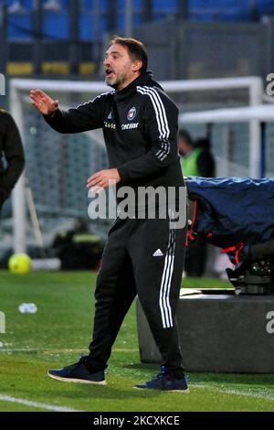 Cheftrainer von Pisa Luca D'Angelo beim Spiel der italienischen Fußball-Serie B AC Pisa gegen US Lecce am 11. Dezember 2021 in der Arena Garibaldi in Pisa, Italien (Foto von Gabriele Masotti/LiveMedia/NurPhoto) Stockfoto