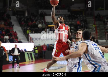 45 Keene Marcus während des LBA Italien Championship Spiels zwischen Openjobmetis Varese und Devi Napoli Basket, in Varese, Italien, am 12. Dezember 2021. (Foto von Fabio Averna/NurPhoto) Stockfoto