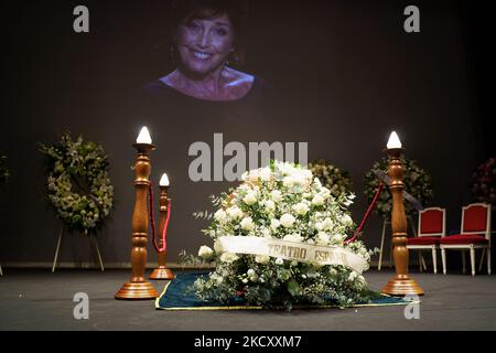 Gesamtansicht der Trauerkapelle von Veronica Forque am 15. Dezember 2021 im Teatro Español in Madrid, Spanien. (Foto von Oscar Gonzalez/NurPhoto) Stockfoto