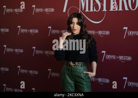 Sabrina Impacciatore nimmt am 15. Dezember 2021 im Cinema Adriano in Rom, Italien, an der Fotozelle des Films ' 7 Donne E UN Mistero' Teil. (Foto von Luca Carlino/NurPhoto) Stockfoto