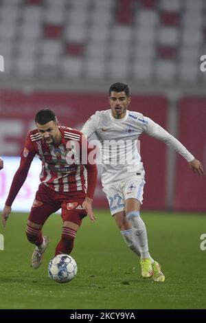 Valentin Gheorghe in Aktion während des Liga 1 Romania Spiels zwischen Sepsi OSK Sfantu Gheorghe und FCSB, in Sfantu Gheorghe, Sonntag, 19. dezember 2021. (Foto von Alex Nicodim/NurPhoto) Stockfoto