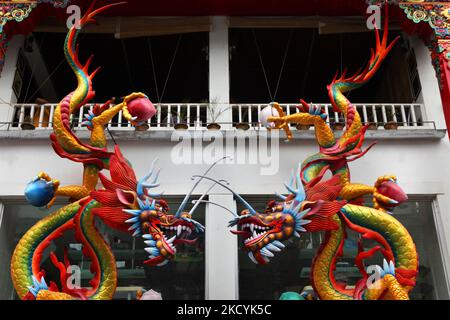 Chinesische Drachen auf einem Gebäude in Sikkim, Indien. (Foto von Creative Touch Imaging Ltd./NurPhoto) Stockfoto