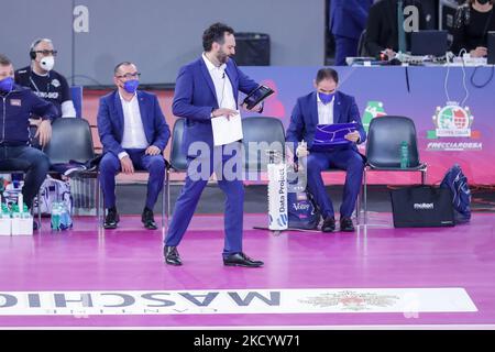 Cheftrainer Stefano Lavarini (Igor Gorgonzola Novara) während des italienischen Volleyball-Frauencups Imoco Volley Conegliano gegen Igor Gorgonzola Novara am 06. Januar 2022 im Palazzo dello Sport in Roma, Italien (Foto: Luigi Mariani/LiveMedia/NurPhoto) Stockfoto