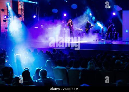 Michele Bravi spielt am 19. Dezember 2021 live am Teatro Degli Arcimboldi in Mailand, Italien. (Foto von Alessandro Bremec/NurPhoto) Stockfoto