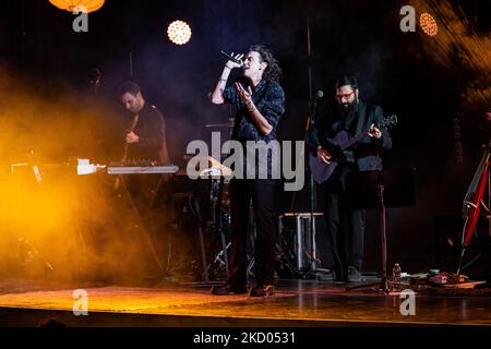 Michele Bravi spielt am 19. Dezember 2021 live am Teatro Degli Arcimboldi in Mailand, Italien. (Foto von Alessandro Bremec/NurPhoto) Stockfoto