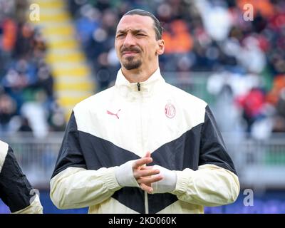 Mailands Porträt Zlatan Ibrahimovic während des spiels venezia FC gegen AC Milan der italienischen Fußballserie A am 09. Januar 2022 im Pier Luigi Penzo Stadion in Venedig, Italien (Foto von Ettore Griffoni/LiveMedia/NurPhoto) Stockfoto