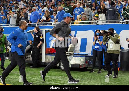 Dan Campbell, Cheftrainer der Detroit Lions, geht nach dem Abschluss eines NFL-Fußballspiels zwischen den Green Bay Packers und den Detroit Lions am Sonntag, 9. Januar 2022, vom Spielfeld. (Foto von Jorge Lemus/NurPhoto) Stockfoto