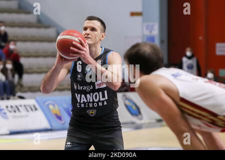 Andrea Pecchia (Vanoli Cremona) während der italienischen Basketball A Serie Championship Vanoli Basket Cremona vs Allianz Pallacanestro Trieste am 12. Januar 2022 im PalaRadi in Cremona, Italien (Foto von Matteo Casoni/LiveMedia/NurPhoto) Stockfoto