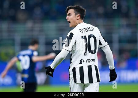 Paulo Dybala vom FC Juventus reagiert beim italienischen Supercup-Finale zwischen dem FC Internazionale und dem FC Juventus am 12. Januar 2022 im Stadio Giuseppe Meazza, Mailand, Italien. (Foto von Giuseppe Maffia/NurPhoto) Stockfoto