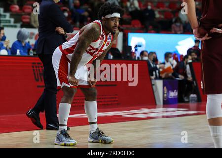 Marcus Keene #45 von Pallacanestro Varese OpenJobMetis reagiert während des italienischen Basketballs LBA Lega Basket Auf Ein 2021/22-Saisonspiel zwischen OpenJobMetis Varese und Umana Reyer Venezia in der Enerxenia Arena, Varese, Italien am 15. Januar 2022 (Foto: Fabrizio Carabelli/LiveMedia/NurPhoto) Stockfoto