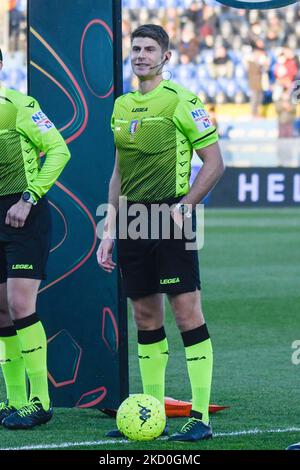 Schiedsrichter Francesco Cosso aus Reggio Calabria während des Spiels der italienischen Fußball-Serie B AC Pisa gegen Frosinone Calcio am 15. Januar 2022 in der Arena Garibaldi in Pisa, Italien (Foto: Fabio Fagiolini/LiveMedia/NurPhoto) Stockfoto