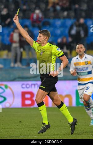 Schiedsrichter Francesco Cosso von Reggio Calabria während des italienischen Fußballspiel Serie B AC Pisa gegen Frosinone Calcio am 15. Januar 2022 in der Arena Garibaldi in Pisa, Italien (Foto: Fabio Fagiolini/LiveMedia/NurPhoto) Stockfoto