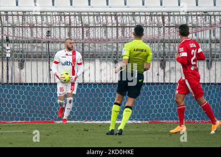 Michele Di Gregorio (#16 Monza) während des Spiels der italienischen Fußball-Serie B AC Monza gegen AC Perugia am 16. Januar 2022 im Stadio Brianteo in Monza (MB), Italien (Foto: Luca Rossini/LiveMedia/NurPhoto) Stockfoto