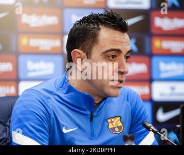 Der Trainer des FC Barcelona Xavi Hernandez hatte während der Pressekonferenz das Copa del Rey-Spiel zwischen Atletico de Bilbao in Ciutat Esportiva Joan Gamper am 19. Januar 2022 in Barcelona vorhergeführt. (Foto von Xavier Bonilla/NurPhoto) Stockfoto