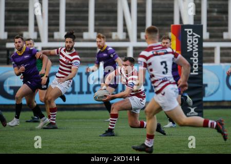 Harry Smith von Wigan Warriors in Aktion während des Freundschaftsspiel zwischen Newcastle Thunder und Wigan Warriors im Kingston Park, Newcastle am Samstag, den 22.. Januar 2022. (Foto von Chris Lishman/MI News/NurPhoto) Stockfoto