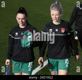 L-R Coventry United LFC Freya Thomas und Coventry United LFC Mollie Green während der vierten Runde des FA Women's FA Cup zwischen Billericay Town Women und Coventry United WFC am 30.. Januar 2022 im New Lodge Stadium in Billericay, Großbritannien (Foto by Action Foto Sport/NurPhoto) Stockfoto