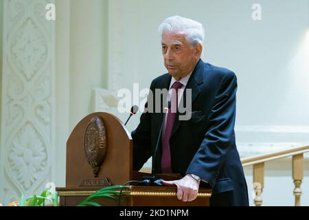 Mario Vargas Llosa nimmt am Forum der Iberoamerikanischen Kommission in Madrid Teil 1. Februar 2022 Spanien (Foto: Oscar Gonzalez/NurPhoto) Stockfoto