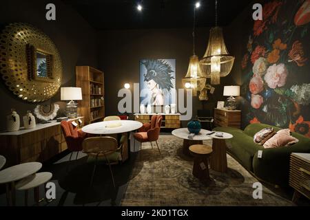 Dekorative Elemente werden auf der INTERGIFT 2022 International Decoration Exhibition auf der Ifema in Madrid gezeigt. 4. Februar 2022 in Madrid, Spanien (Foto von Oscar Gonzalez/NurPhoto) Stockfoto