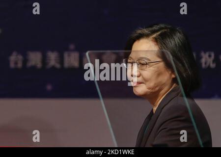 Der taiwanesische Präsident Tsai Ing-wen während einer Veranstaltung zur Zusammenarbeit zwischen den USA und Taiwan im Dezember 2021 in Taipei. Das US-Repräsentantenhaus verabschiedete am 4. Februar 2022 ein Gesetz, das bessere Kooperationen und Beziehungen zu Taiwan und verstärkte Maßnahmen zur Konkurrenz mit China ermöglicht, inmitten steigender Spannungen in Peking – mit Taipeh. (Foto von Ceng Shou Yi/NurPhoto) Stockfoto