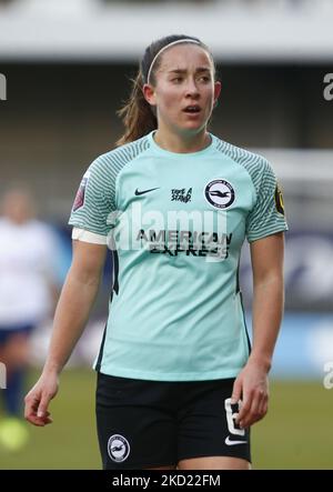 BARNETT, ENGLAND - 06. FEBRUAR:Maya Le Tissier von Brighton und Hove Albion WFC während der FA Women's Super League zwischen Tottenham Hotspur Women und Brighton und Hove Albion Women am 06.. Februar 2022 im Hive Stadium in Barnett, England (Foto by Action Foto Sport/NurPhoto) Stockfoto