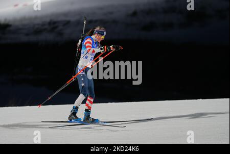 Clare Egan aus den USA während des Biathlon bei den Olympischen Winterspielen 2022 in Peking im Zhangjiakou Genting Snow Park am 7. Februar 2022 in Zhangjiakou, China. (Foto von Ulrik Pedersen/NurPhoto) Stockfoto
