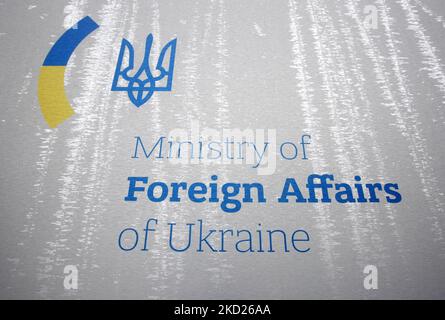 Das Gebäude des Außenministeriums der Ukraine befindet sich im Zentrum von Kiew, Ukraine 8. Februar 2022. Das tägliche Leben geht weiter wie üblich, obwohl die Spannungen an der Grenze zu Russland bestehen bleiben. (Foto von STR/NurPhoto) Stockfoto