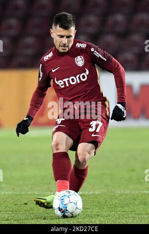 Mihai Bordeianu, in Aktion während CFR Cluj vs UTA Arad, Rumänische Liga 1, Dr. Constantin Radulescu Stadion, Cluj-Napoca, Rumänien, 08. Februar 2022 (Foto: Flaviu Buboi/NurPhoto) Stockfoto