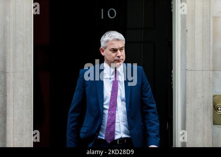 Steve Barclay, Minister des Kabinetts, verlässt die Downing Street 10 in London, Großbritannien, am 9. Februar 2022. (Foto von Maciek Musialek/NurPhoto) Stockfoto