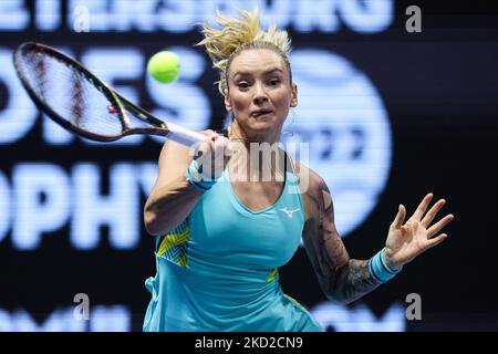 Tereza Martintsova in einem Spiel gegen Irina-Camelia Begu beim Ladies Trophy 2022 Turnier in St. Petersburg. Tereza Martintsova verlor mit einer Gesamtpunktzahl von 6,4 6,2 St. Petersburg, Russland. 11. februar 2022 (Foto von Valya Egorshin/NurPhoto) Stockfoto