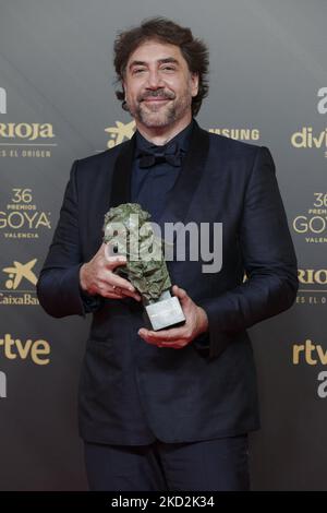 Javier Bardem nimmt an den Goya Cinema Awards 2022 Red Carpet im „Palau de les Arts“ in Valencia, Spanien Teil (Foto: Carlos Dafonte/NurPhoto) Stockfoto