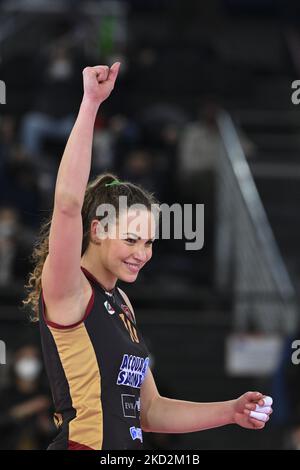 Pamio Alice von Acqua &amp; Sapone Roma Volley während des Spiels der Women's Volleyball Championship Series A1 zwischen Acqua &amp; Sapone Volley Roma und der reale Mutua Genera Chieri VolIey im PalaEur, 13.. Februar 2022 in Rom, Italien. (Foto von Domenico Cippitelli/LiveMedia/NurPhoto) Stockfoto