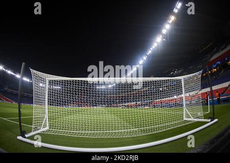 Gesamtansicht während der UEFA Champions League-Runde von Sixteen Leg One Spiel zwischen Paris Saint-Germain und Real Madrid im Parc des Princes am 15. Februar 2022 in Paris, Frankreich. (Foto von Jose Breton/Pics Action/NurPhoto) Stockfoto