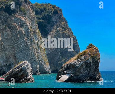 Eine malerische Aussicht auf die Insel Sveti Nikola in der Adria an einem sonnigen Tag Stockfoto