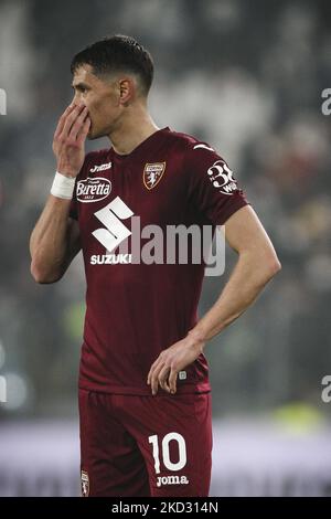 Der Torino-Mittelfeldspieler Sasa Lukic (10) Gesten während des Fußballspiels der Serie A, Juventus gegen den FC Turin - Serie A, am 18. Februar 2022 im Allianz-Stadion in Turin, Italien. (Foto von Matteo Bottanelli/NurPhoto) Stockfoto