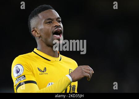 Nelson Semedo von Wolves während des Premier League-Spiels zwischen Wolverhampton Wanderers und Leicester City in Molineux, Wolverhampton am Sonntag, 20.. Februar 2022. (Foto von James Holyoak/MI News/NurPhoto) Stockfoto